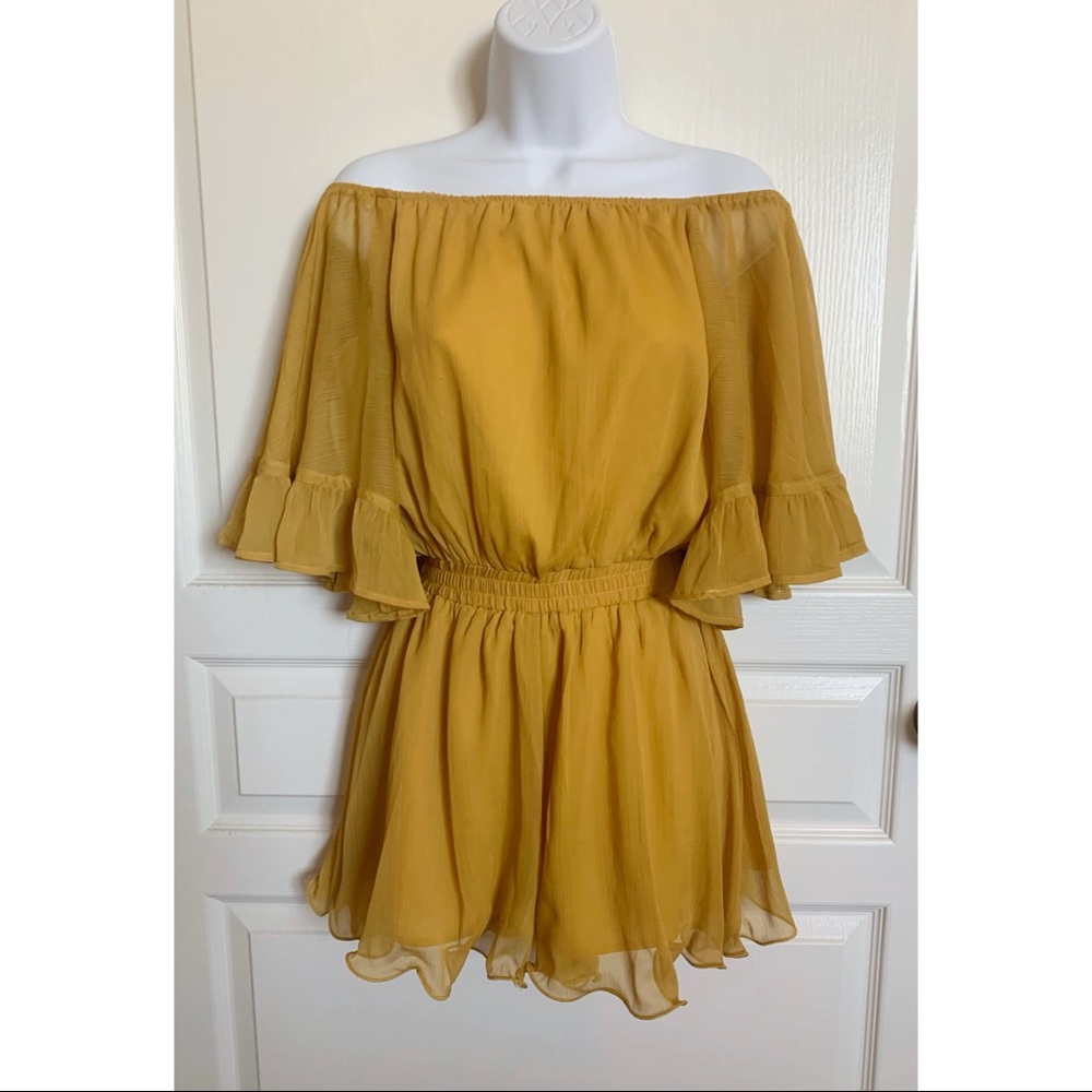 Vici off the shoulder chiffon romper. Size XS